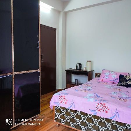 Trushali Homestay Нарканда Екстериор снимка