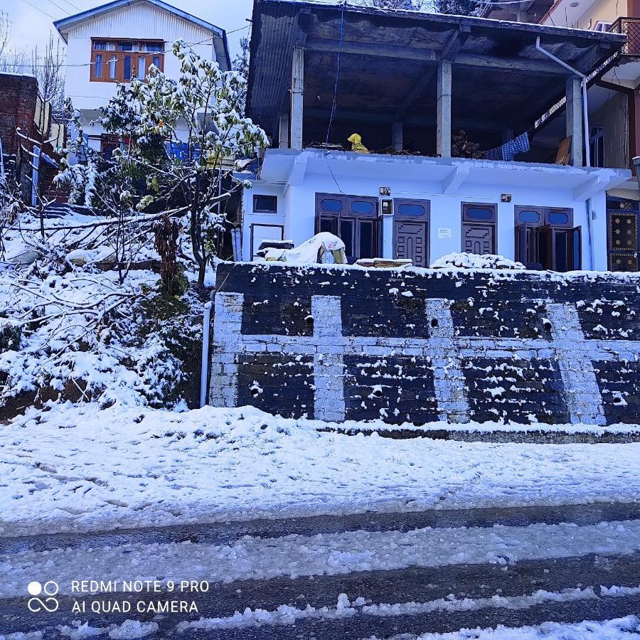 Trushali Homestay Нарканда Екстериор снимка